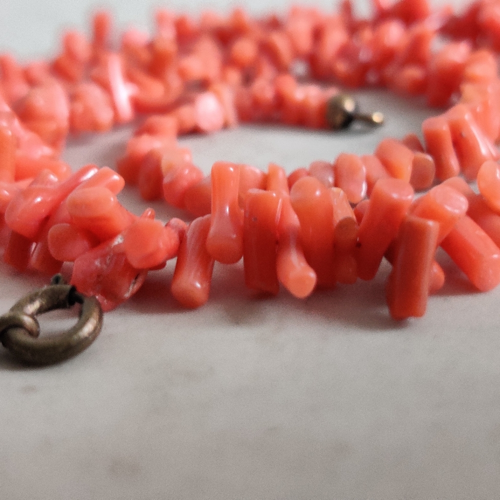 Genuine Undyed Coral Branch Necklace - Picture 6 of 16
